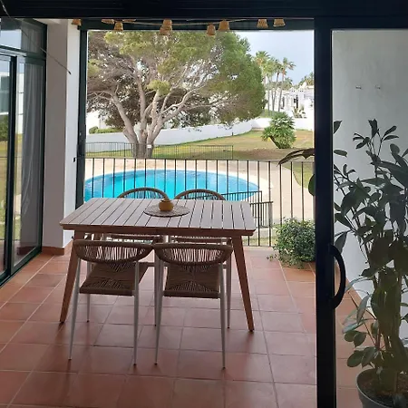 Casa Tortuga Con Piscina Com Apartamento
